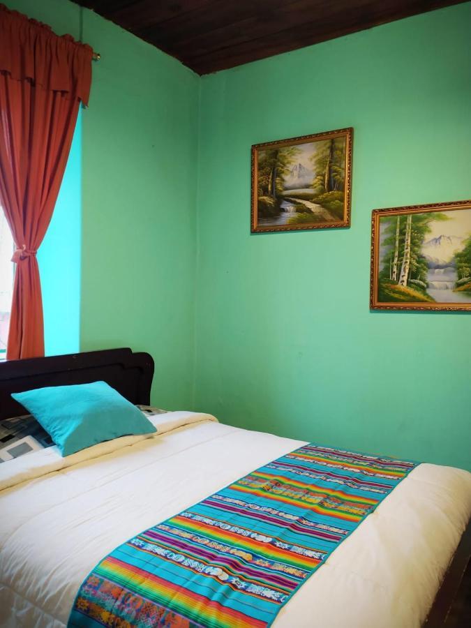 فندق Hostal La Casa Tolena Quito - Ecuador المظهر الخارجي الصورة