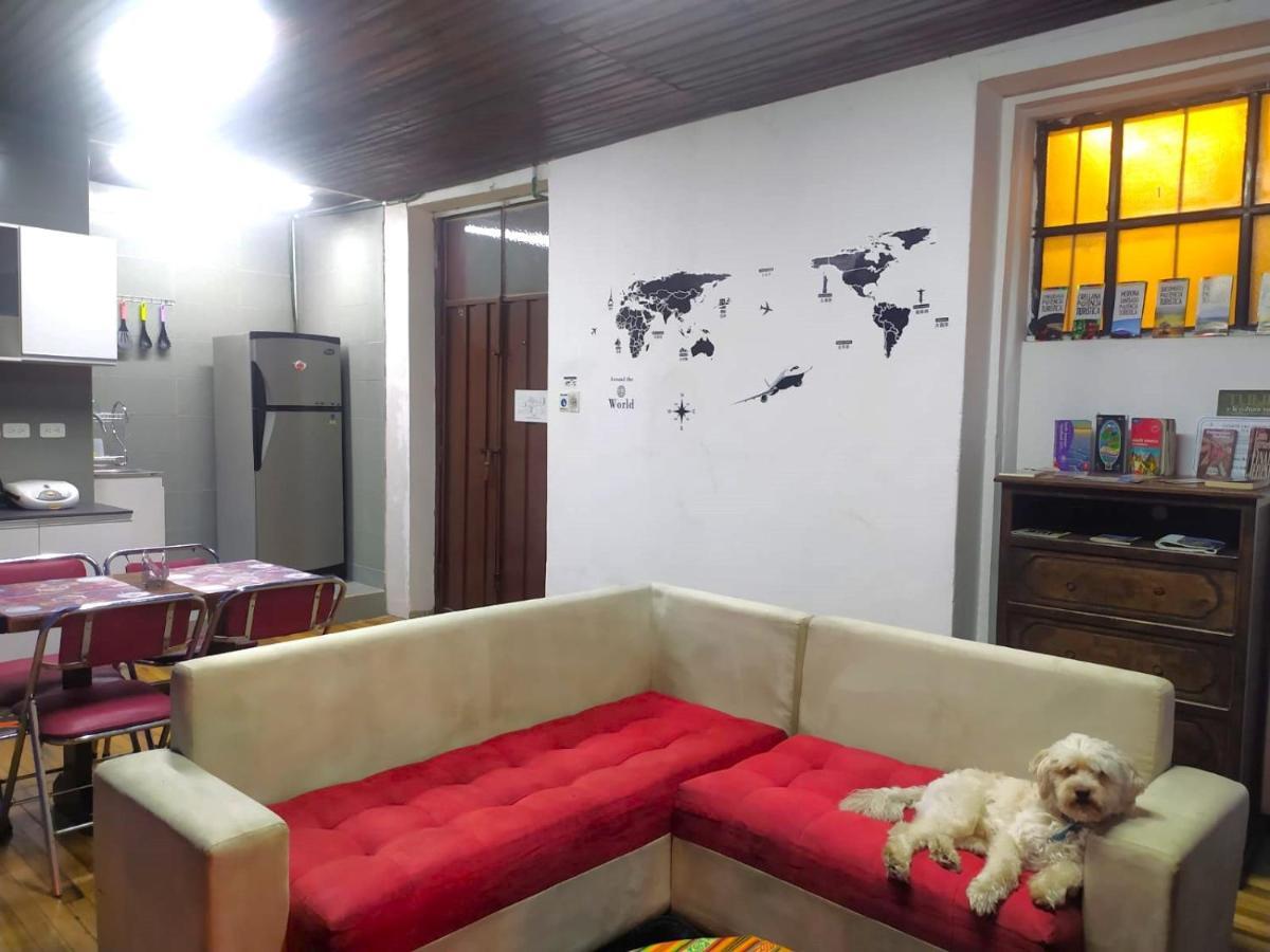 فندق Hostal La Casa Tolena Quito - Ecuador المظهر الخارجي الصورة